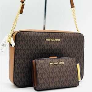 Michael Kors LG EW Crossbody Bag & Zip Chain Bifold Wallet Matching Set Brown